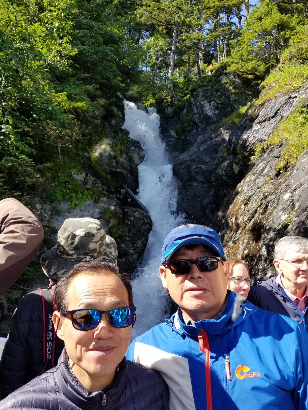 758d76ba61c177edbd423c016ba9e3f9_1534581